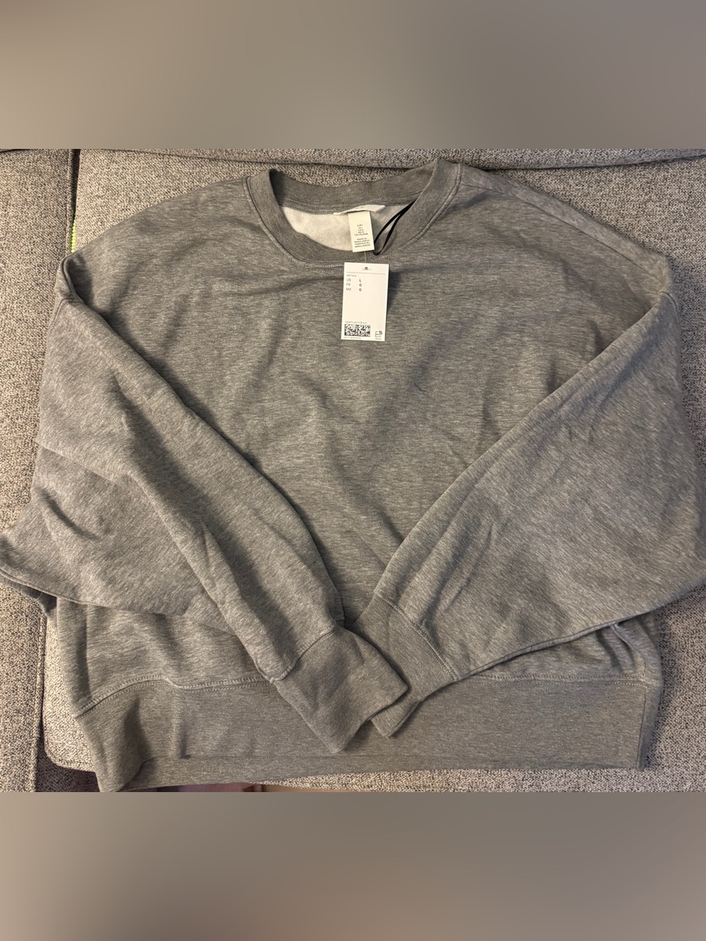 NWT women’s H&M oversized sweatshirt in grey melange size Large item #1322975002